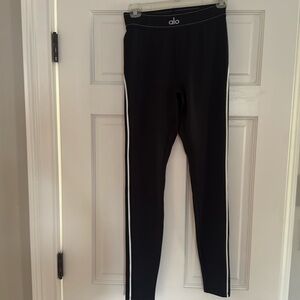 Alo Yoga Airlift High-Waist Suit Up Legging. Never worn, but no tags. Medium